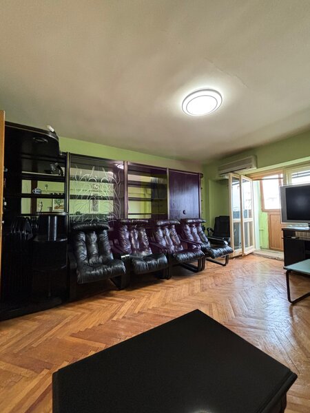 Apartament 3 camere Decebal stradal